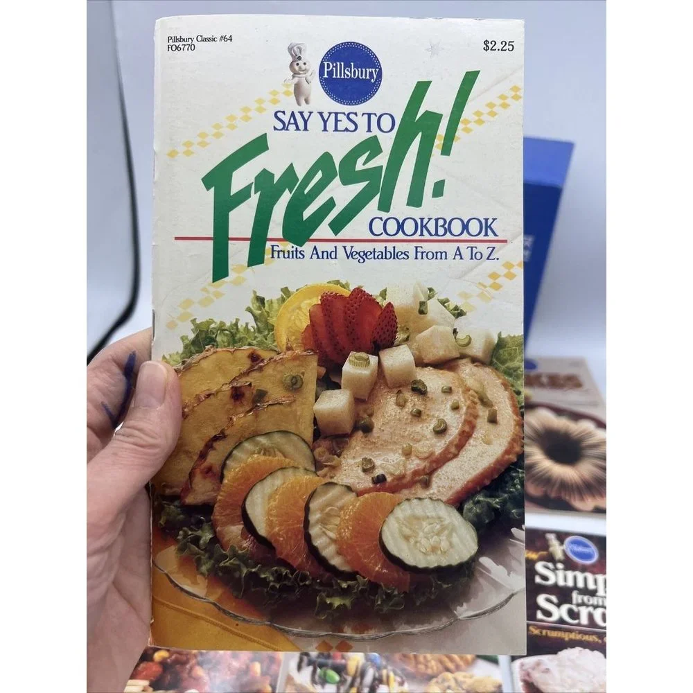 VTG 80's Pillsbury 9 Recipe Books & Box Set SlipCover Lot Cakes Cookies Bake Off